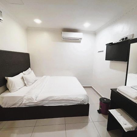 Hotel Sagittario ايبوه المظهر الخارجي الصورة