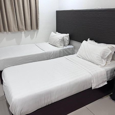 Hotel Sagittario ايبوه المظهر الخارجي الصورة