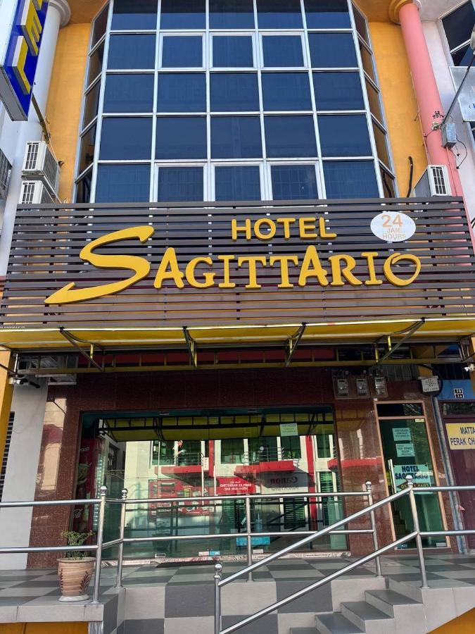 Hotel Sagittario ايبوه المظهر الخارجي الصورة