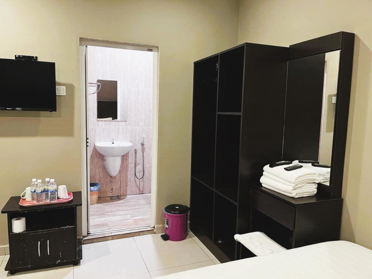 Hotel Sagittario ايبوه المظهر الخارجي الصورة
